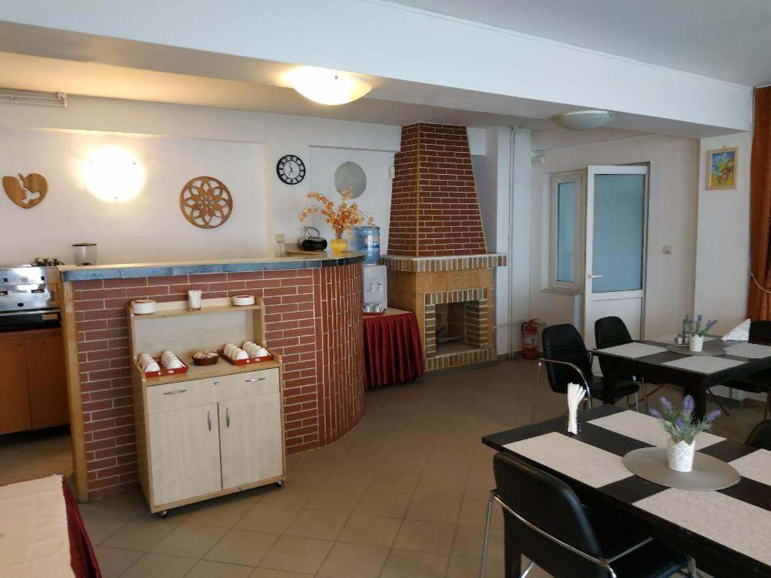 Vila Mihail Hotel Buşteni Zewnętrze zdjęcie
