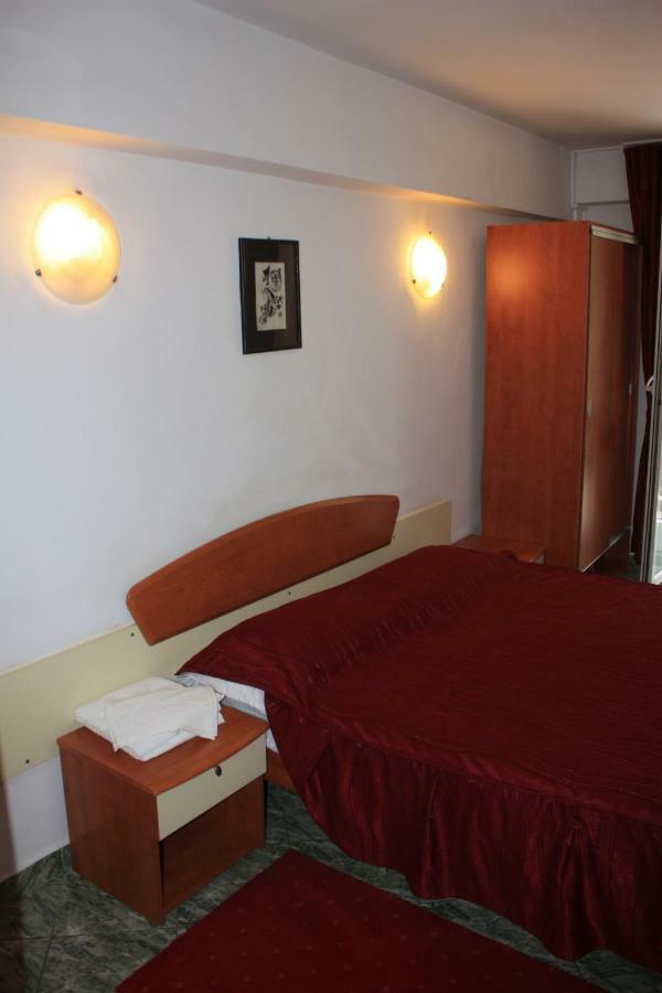 Vila Mihail Hotel Buşteni Zewnętrze zdjęcie
