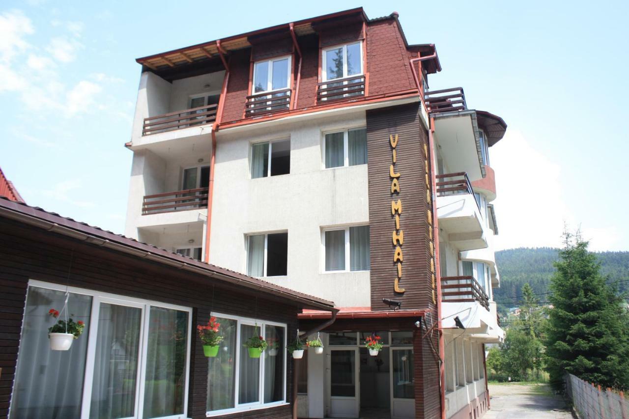 Vila Mihail Hotel Buşteni Zewnętrze zdjęcie